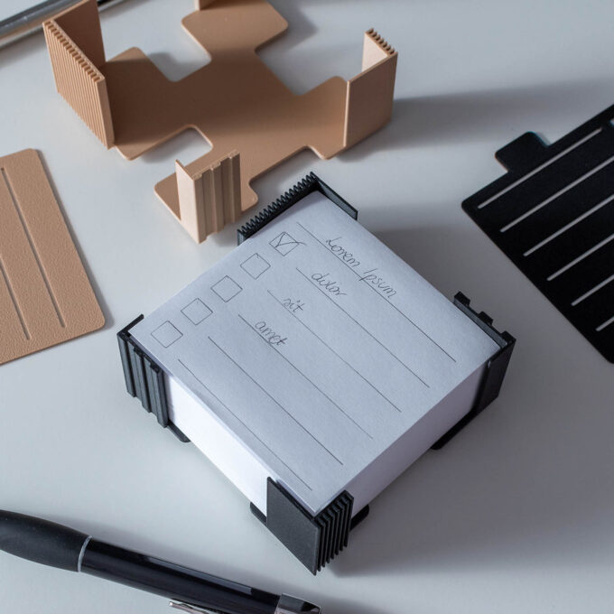 Organizer na karteczki 85x85 mm z szablonem - różne kolory - obrazek 3