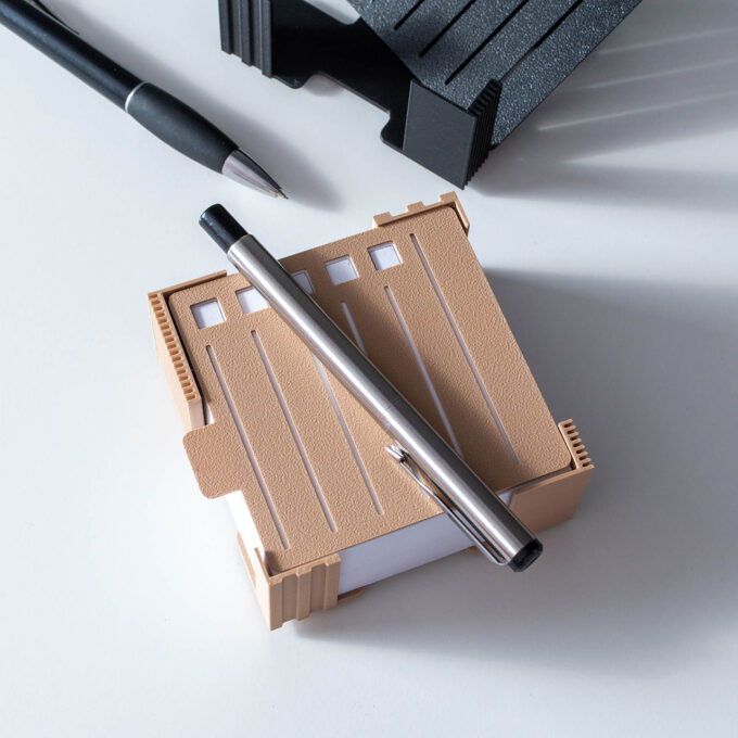 Organizer na karteczki 85x85 mm z szablonem - różne kolory - obrazek 6